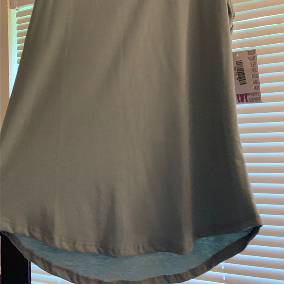 Lu La Roe Tank - Picture 2 of 2